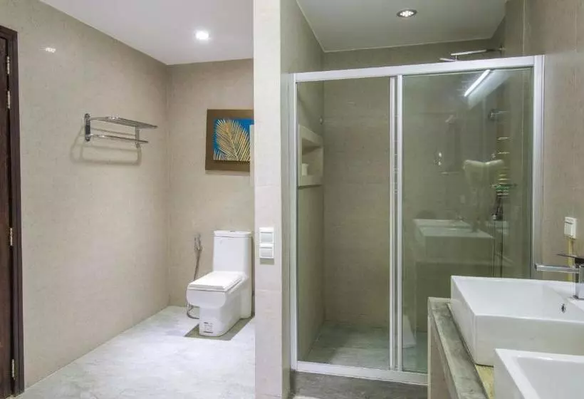 Pension Aquzz & Spa Maafushi Maldives