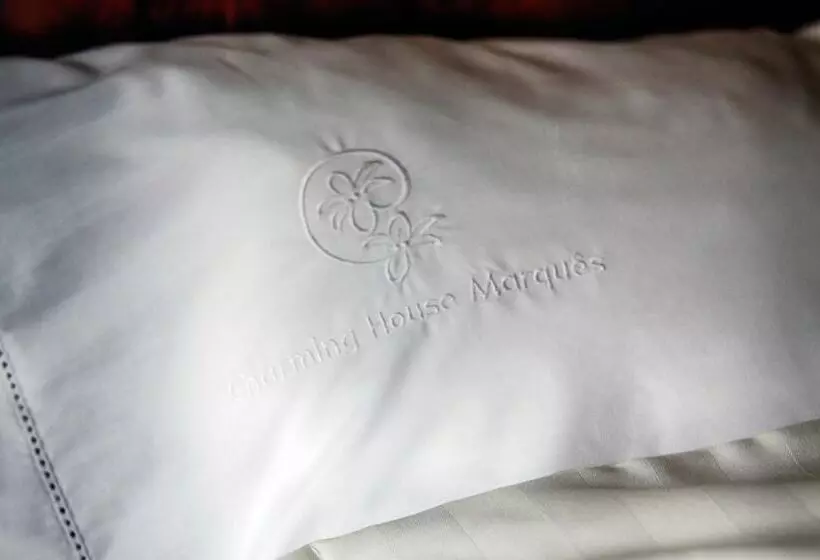 پانسیون Charming House Marques