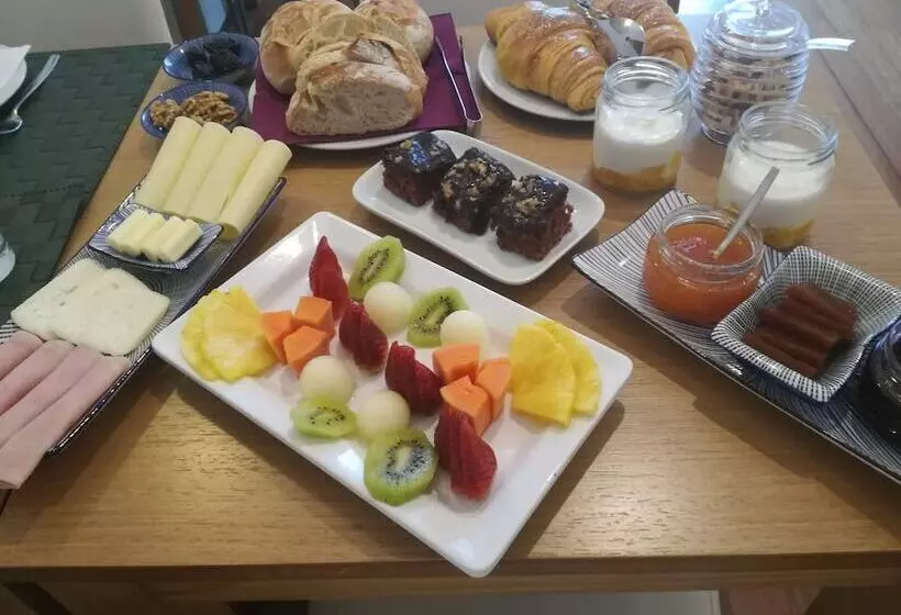 پانسیون Charming House Marques