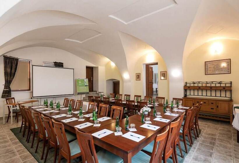 Wine Wellness Hotel Amande Hustopeče