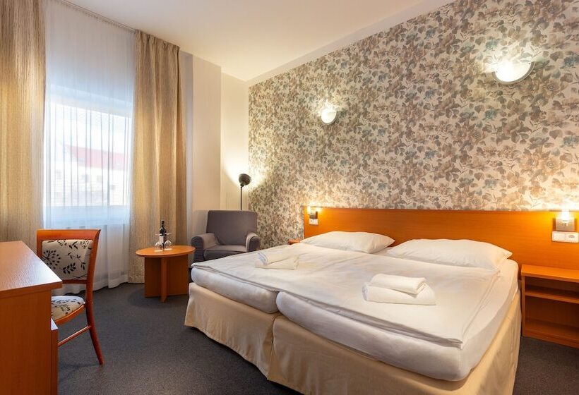 Wine Wellness Hotel Amande Hustopeče