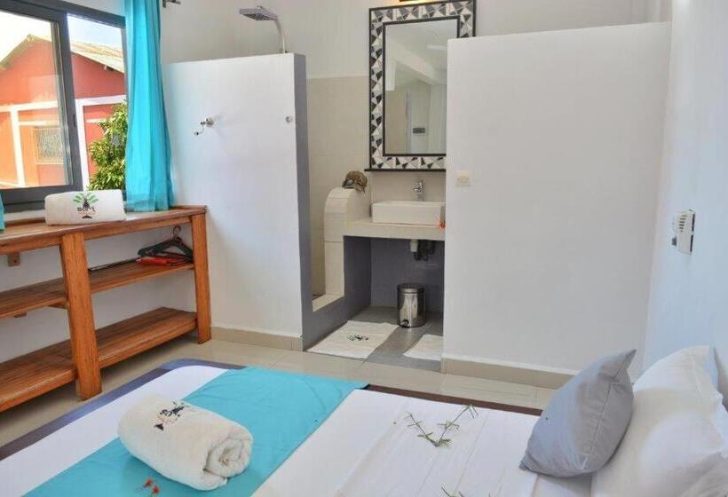 هتل Hôtel Résidence Sarimanok