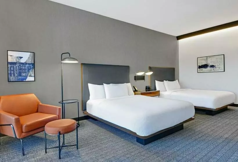 Hotelli Courtyard By Marriott Hamilton