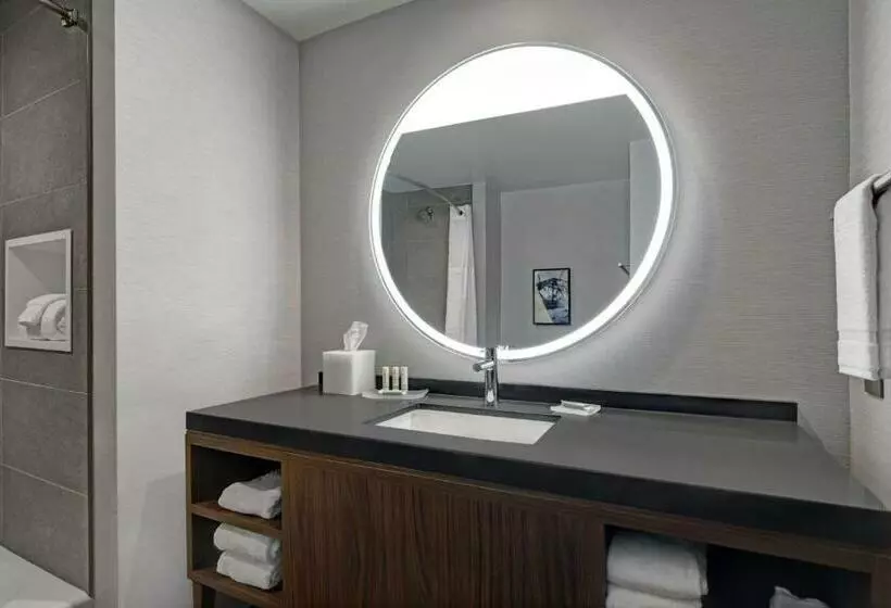 Hotelli Courtyard By Marriott Hamilton