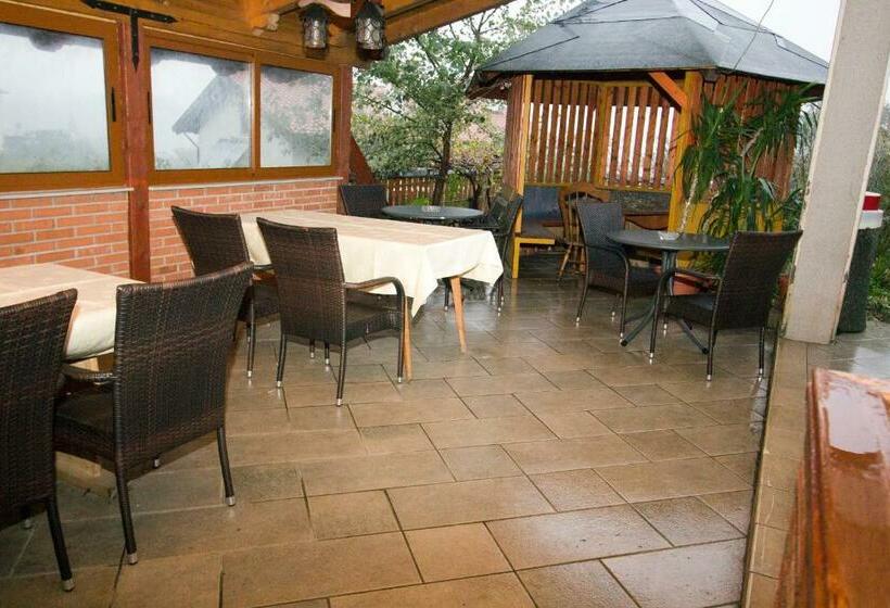 هتل Tourist Farm Gregorič