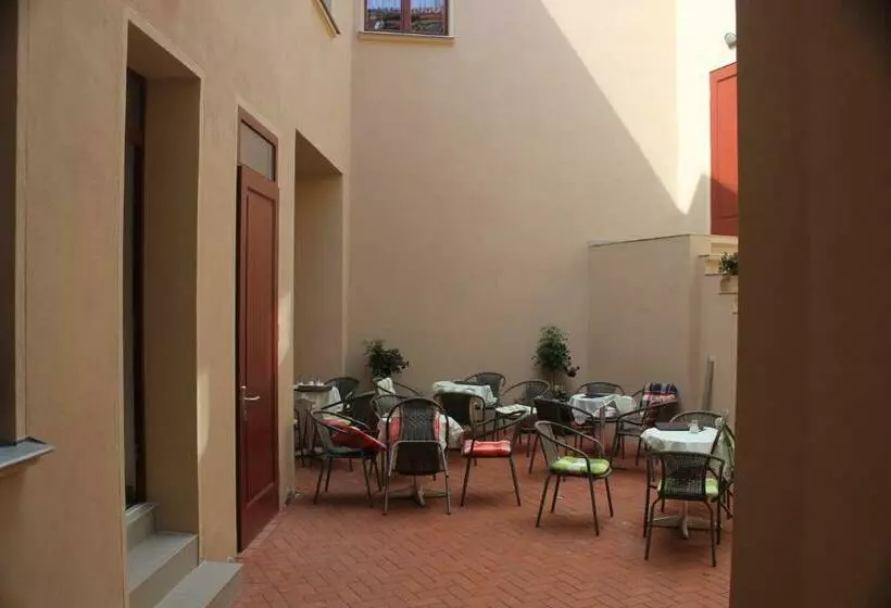 Majatalo Gästehaus Innfernow