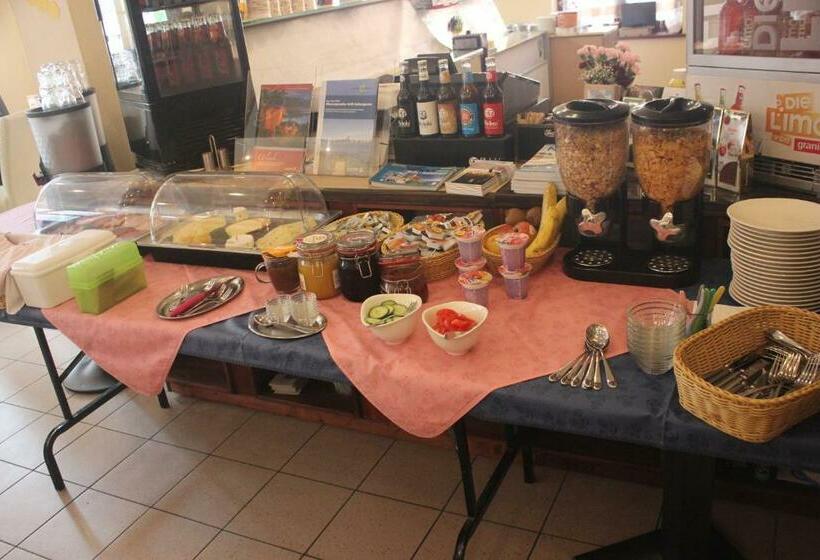 膳宿费 Gästehaus Innfernow