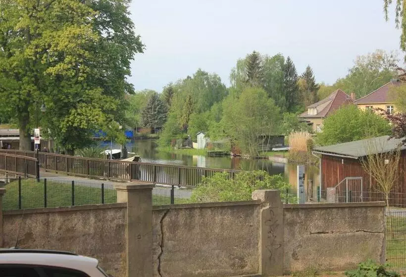 Majatalo Gästehaus Innfernow