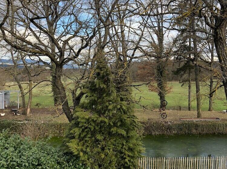 ベッドアンドブレックファースト Domaine La Reveille