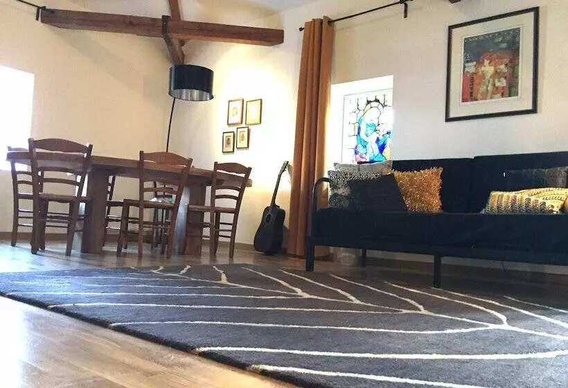 ベッドアンドブレックファースト Domaine La Reveille