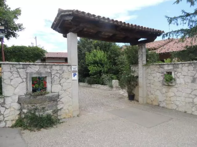 هتل Penzion Na Hribu