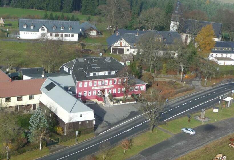 Отель Zum Roten Hirsch Im Grünen Wald