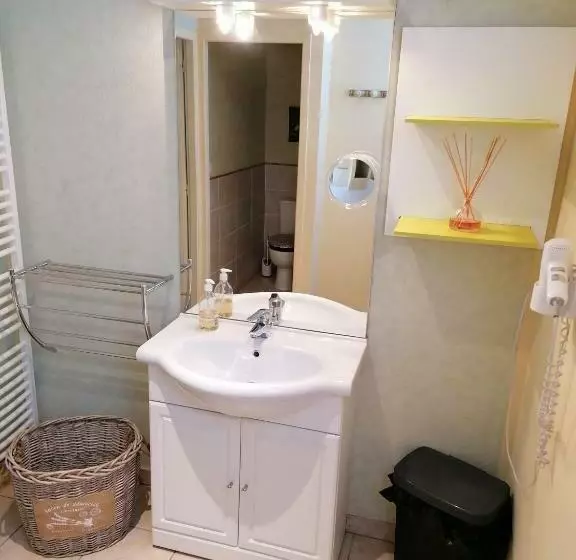 ペンション Hôtes De L Isle