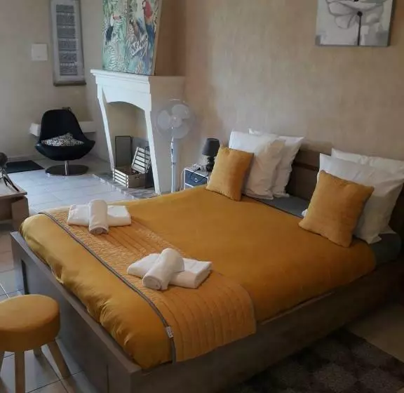 ペンション Hôtes De L Isle