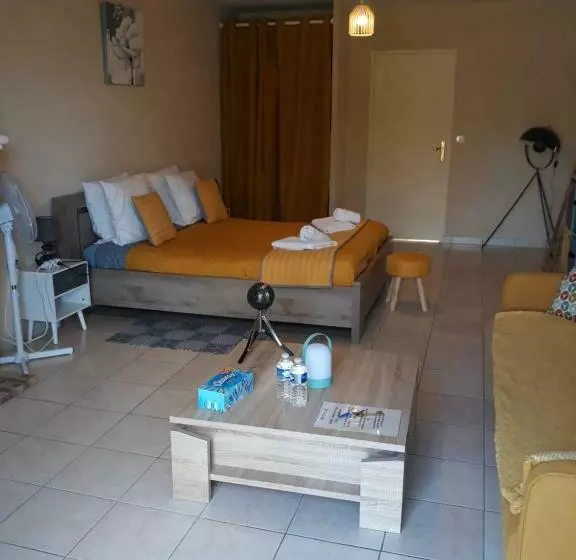 ペンション Hôtes De L Isle