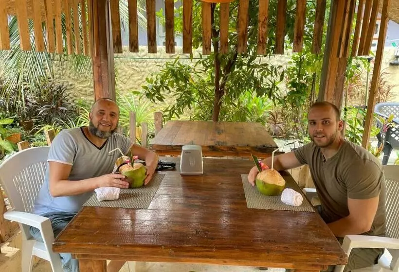 پانسیون Mathiveri Thundi Inn