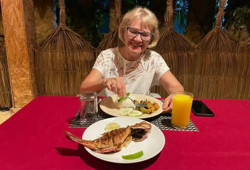 پانسیون Mathiveri Thundi Inn