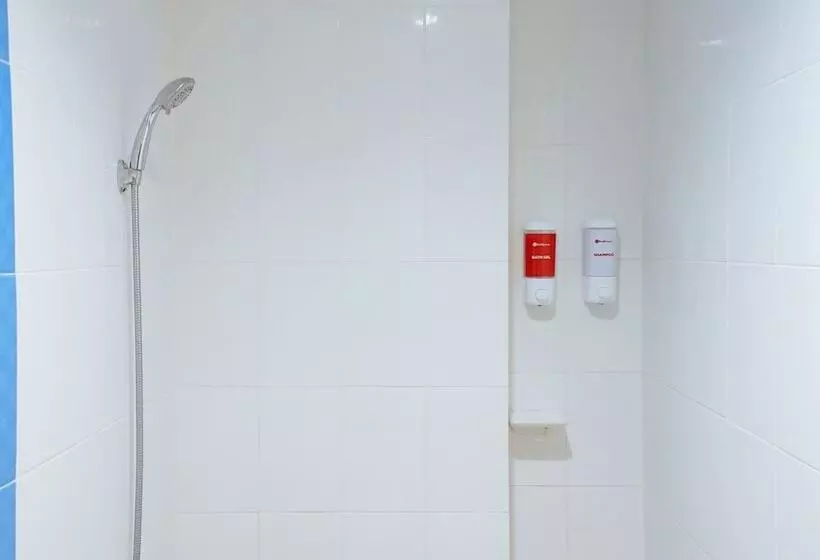 ユースホステル Reddoorz Plus Near Talisay Town Center