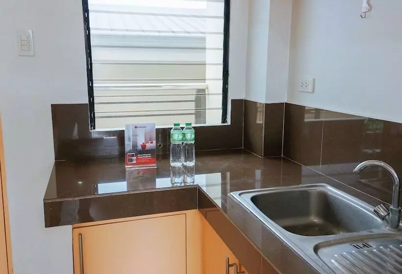 ユースホステル Reddoorz Plus Near Talisay Town Center