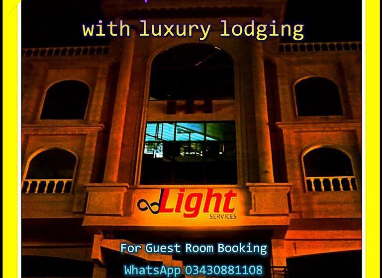 تختخواب و صبحانه Adlight Guest Rooms Swat