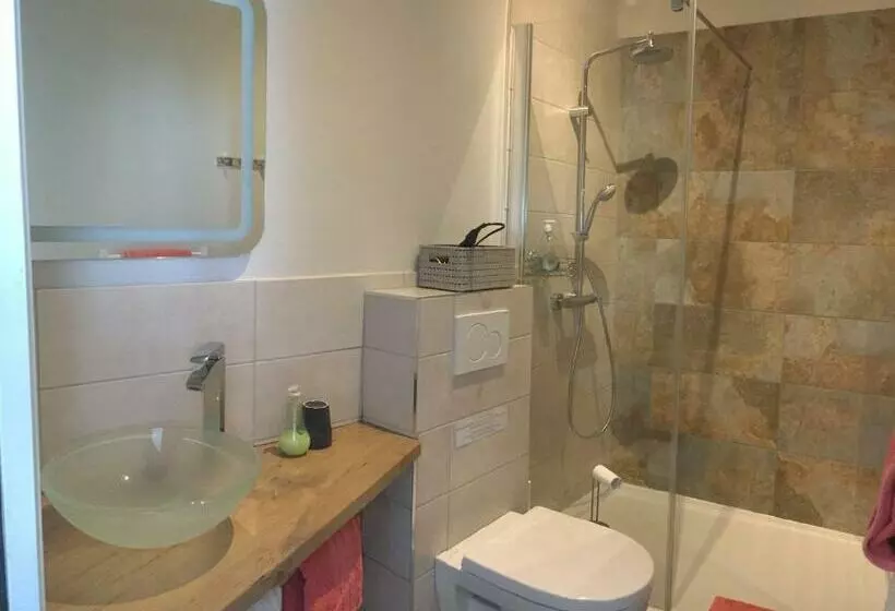 Aamiaismajoitus (B&B) Chambres D Hôte Le Cèdre Bleu