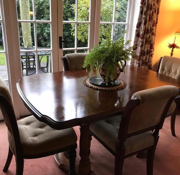 Bed and Breakfast High Mead