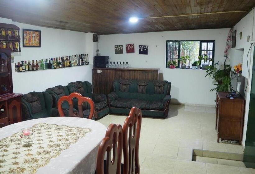 تختخواب و صبحانه Hospedaje Bella Vista Mongui