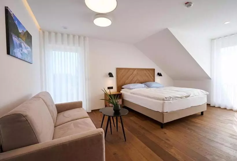 هتل Hiša Ančka, šenčur 3 Min To The Airport