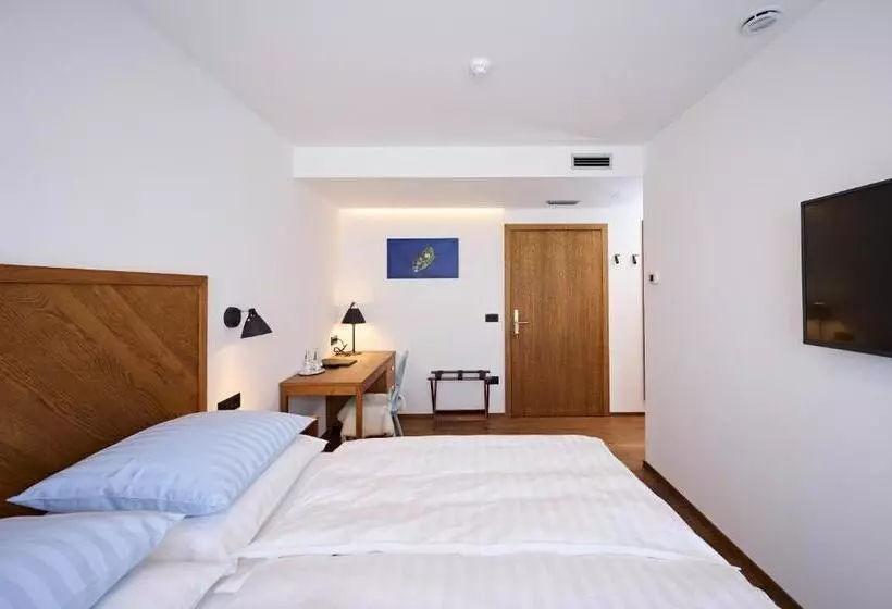هتل Hiša Ančka, šenčur 3 Min To The Airport