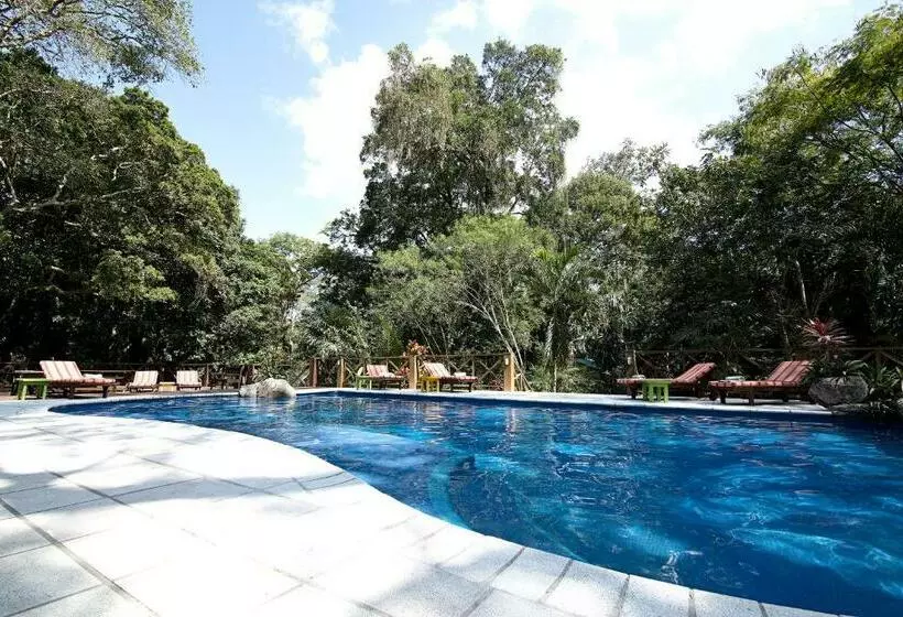 هتل Jungle Lodge Tikal