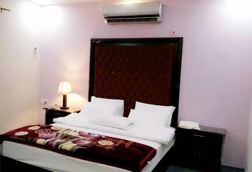 هتل Kashmir Lodge