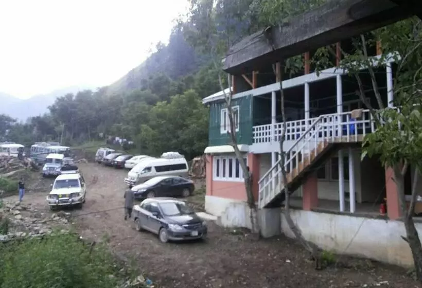هتل Kashmir Lodge