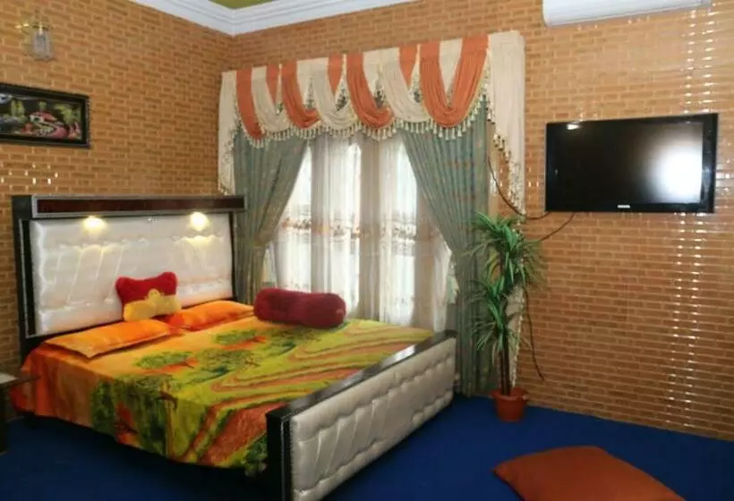هتل Kashmir Lodge