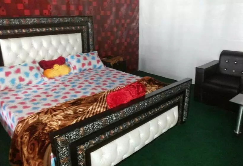هتل Kashmir Lodge