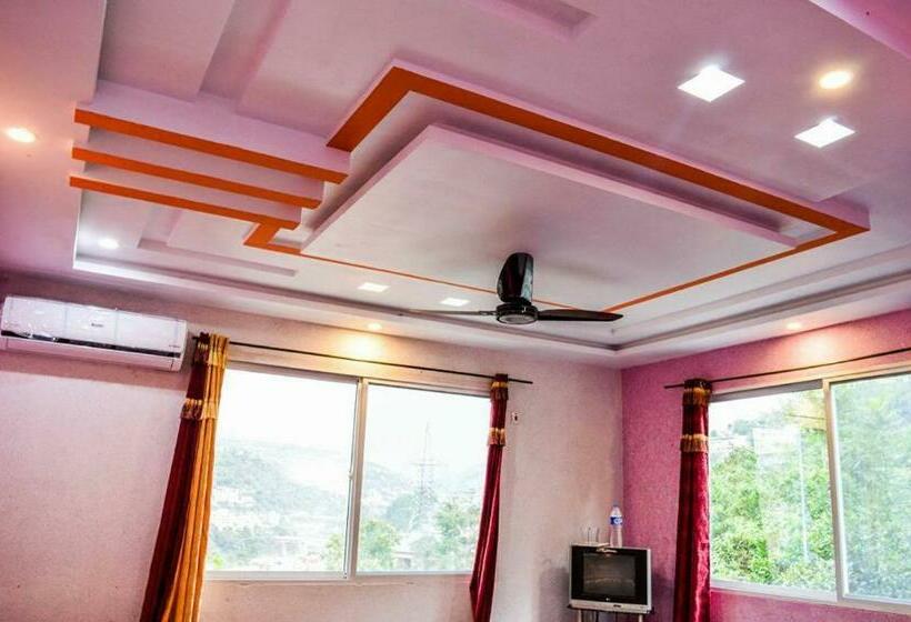 호텔 Kashmir Lodge