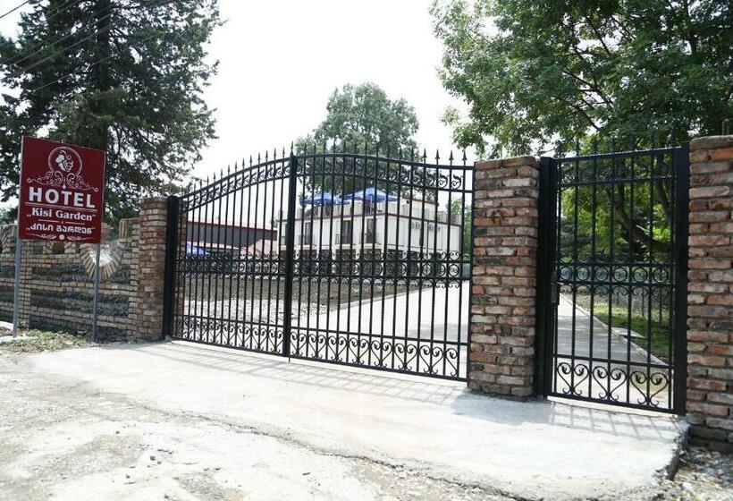 هتل Kisi Garden