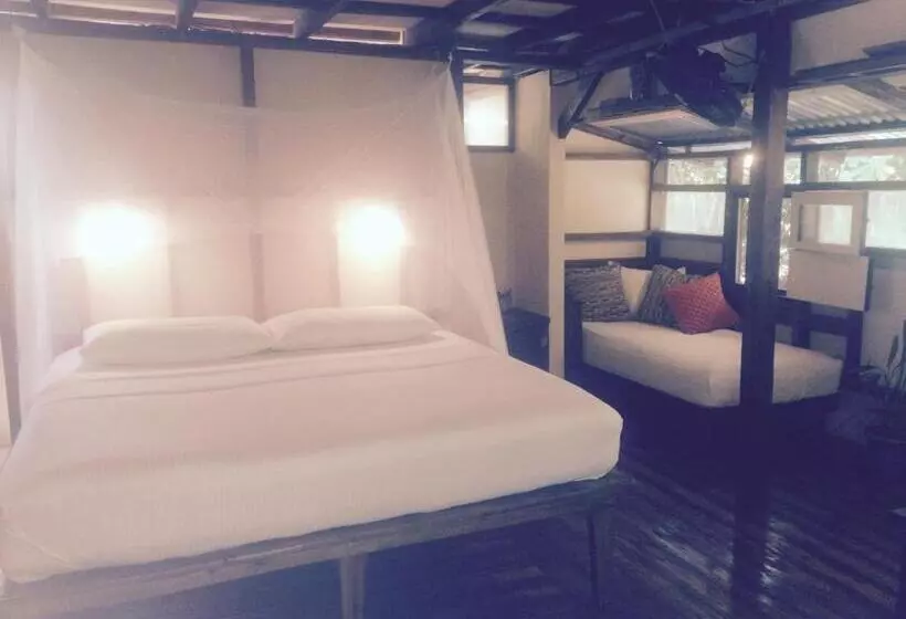 Hotelli Little Corn Island Beach And Bungalow