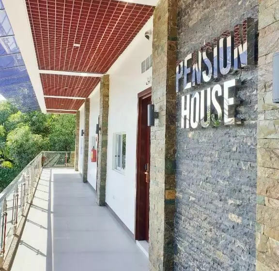 Mj Pension House