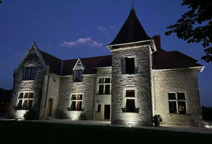 ペンション Chambres Au Château Du Mouillat
