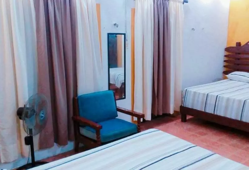 Majatalo Hostal Villa Mercedes