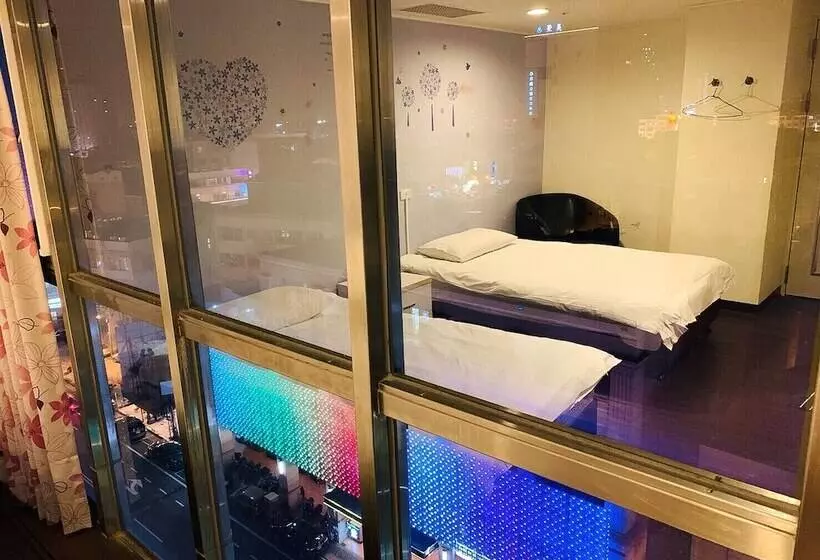 Easy Inn International Hostel