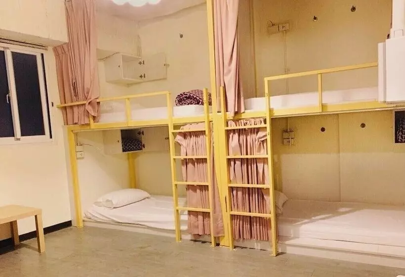 Easy Inn International Hostel