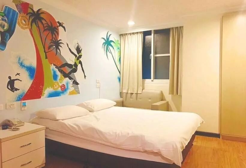 Easy Inn International Hostel