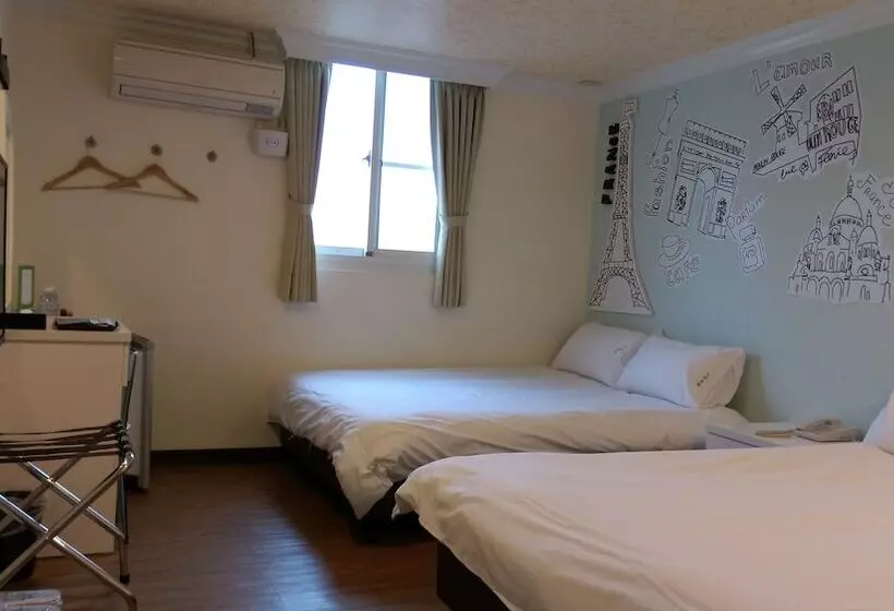 Easy Inn International Hostel