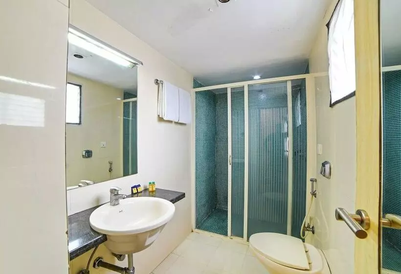 Отель Oriva Vinflora Residency Jubilee Hills