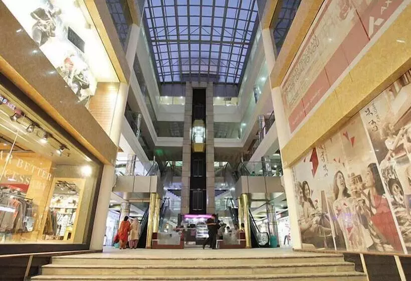 Отель Grand Mumtaz Towers