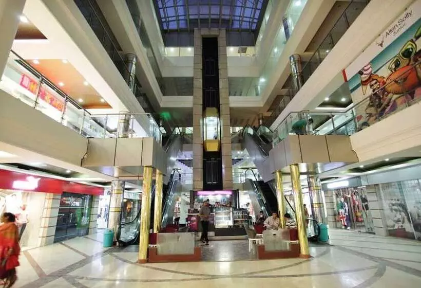 Отель Grand Mumtaz Towers