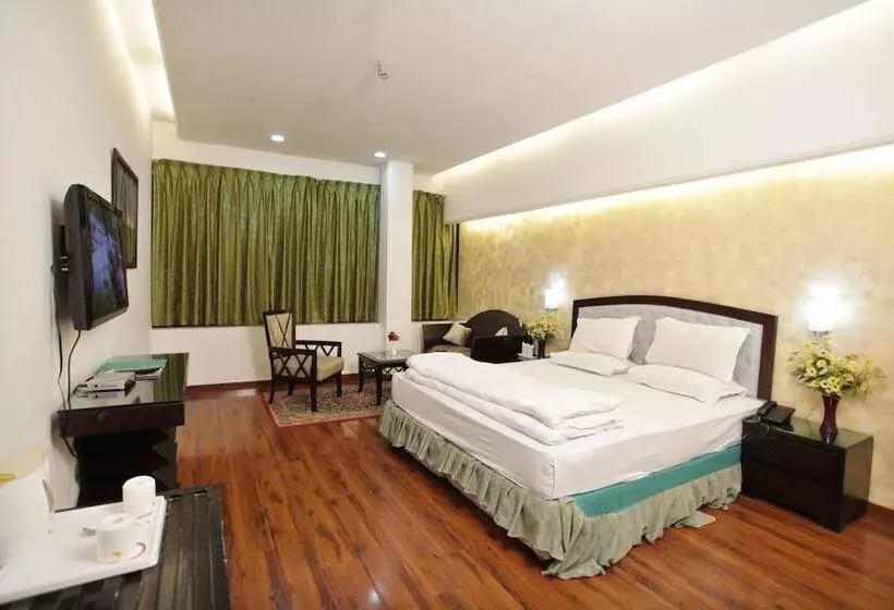 Отель Grand Mumtaz Towers