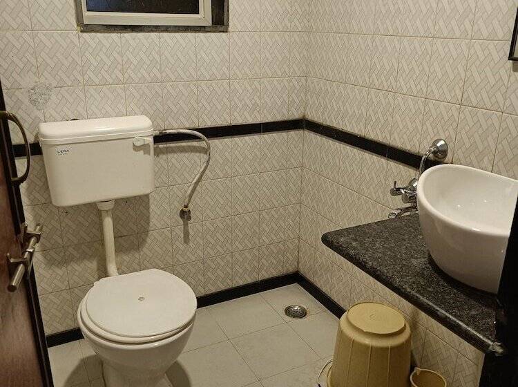 هتل Jambhale Palace