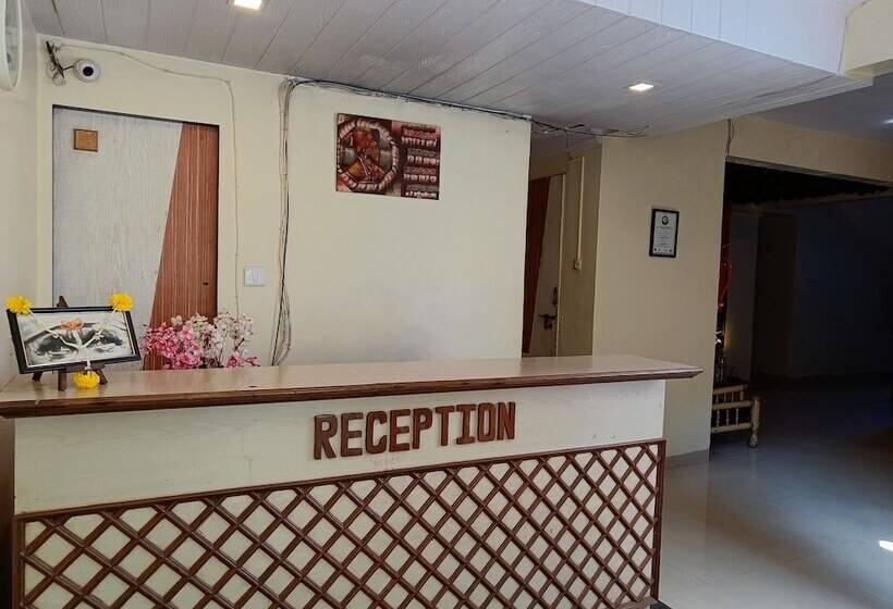 Hotel Jambhale Palace